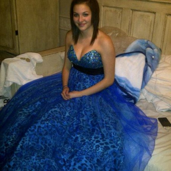Blue Leopard Print Grad Dress - Picture 4 of 5
